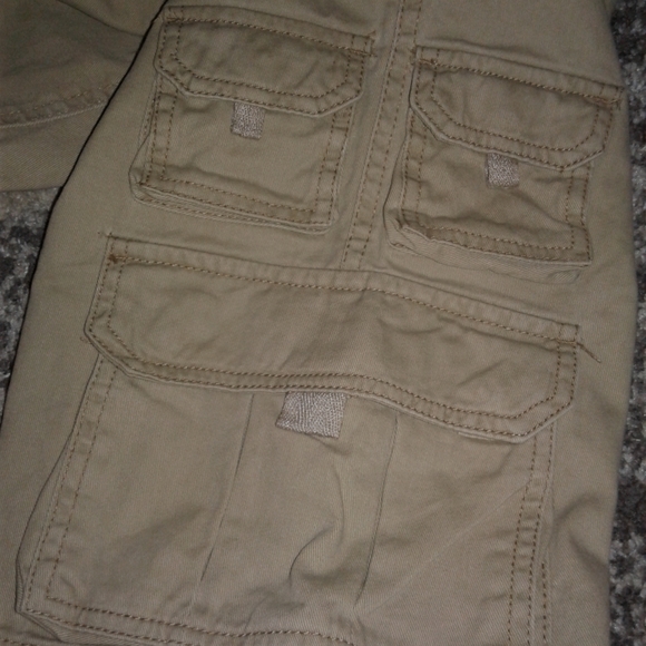 Khaki Cargo Shorts - Picture 5 of 5